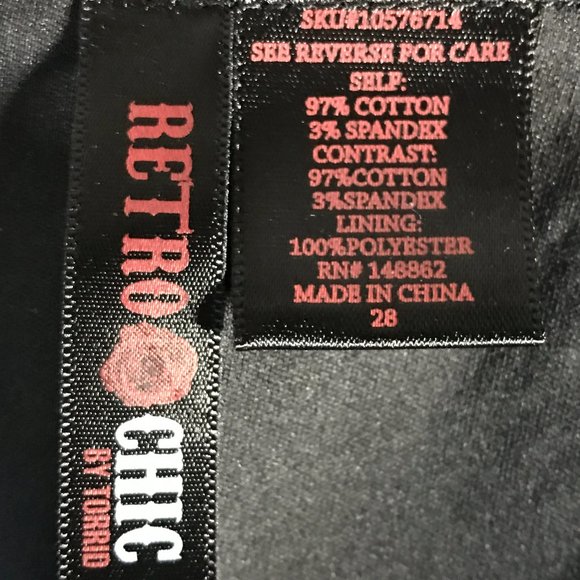 TORRID RETRO CHIC 28 Black/Red Print Dress - Picture 5 of 6